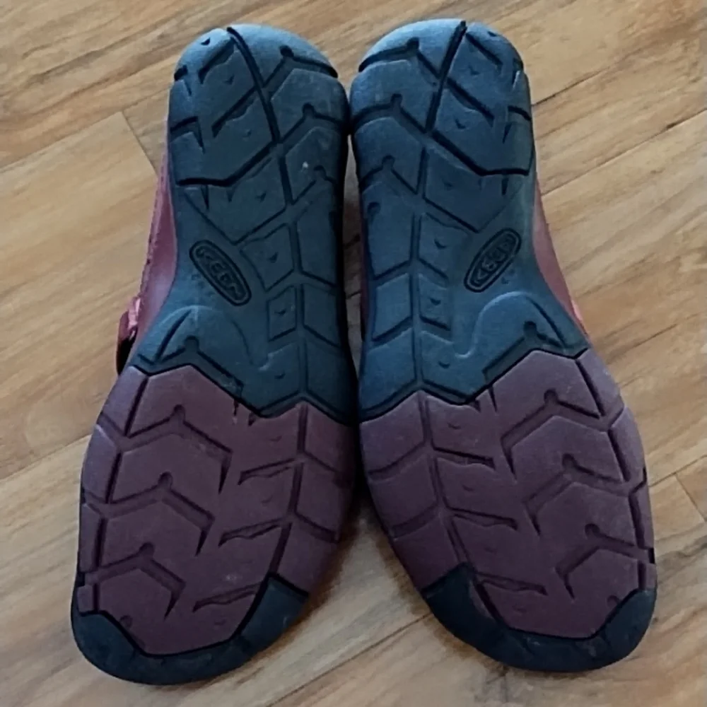 Keen Women's Rivington CNX Criss Cross - Picture 8 of 10